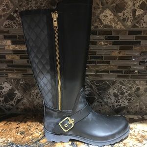 Steve Madden Black Rubber boots